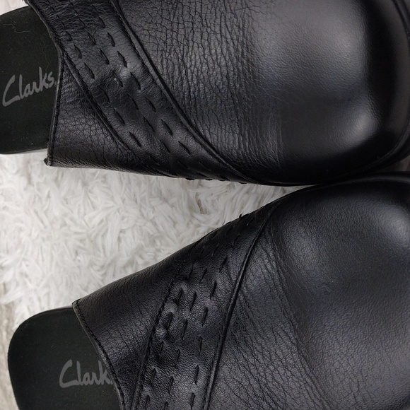 Clarks Black Leather Faux Button Strap Closed Toe Mid Heel Slip On Clog Shoe - Picture 14 of 16